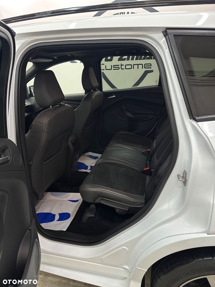 Ford Kuga 2.0 TDCi 4x4 ST-Line - 15