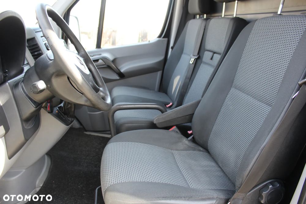 Mercedes-Benz Sprinter - 14