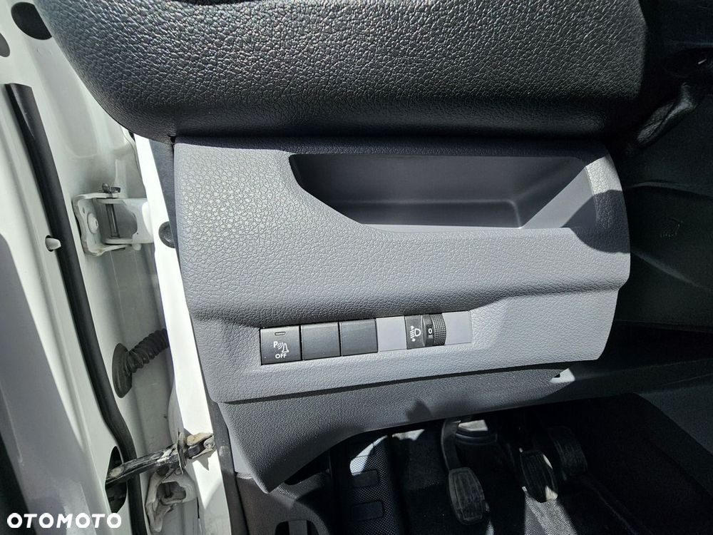 Opel Vivaro - 40