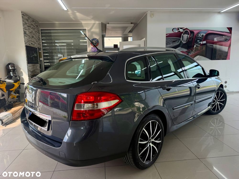 Renault Laguna 2.0 dCi Initiale - 4