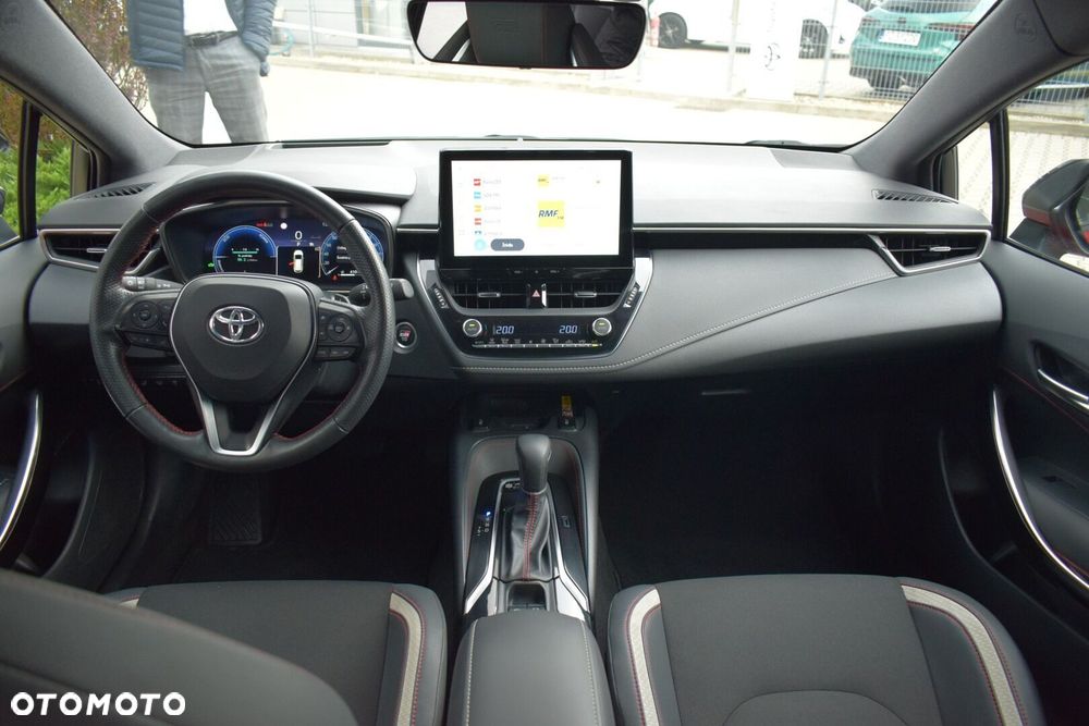 Toyota Corolla 2.0 Hybrid GR Sport Dynamic - 17