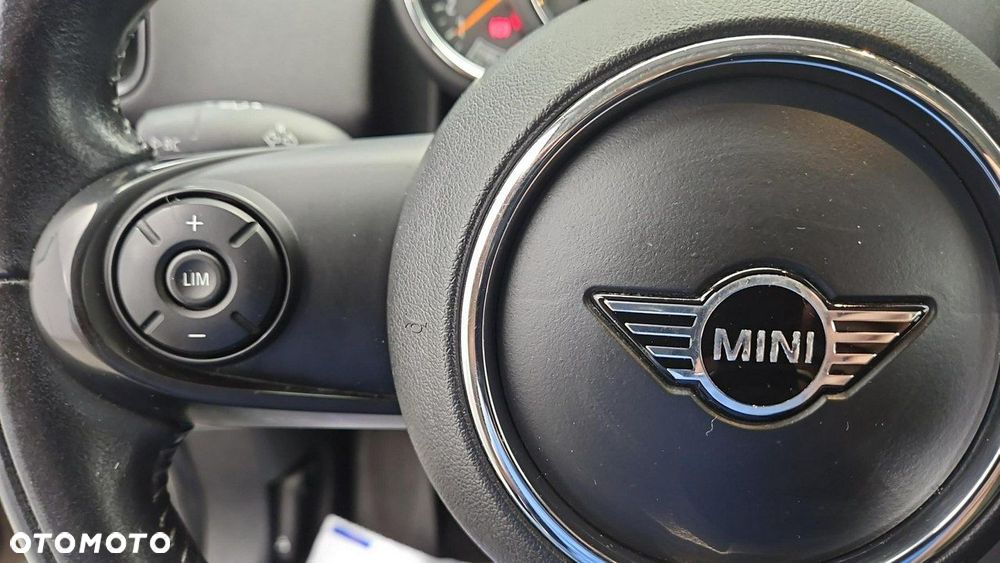 MINI Countryman - 16