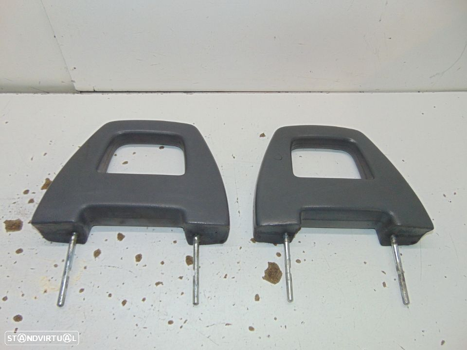 Nissan patrol 260 encostos de cabeça como novos - 4