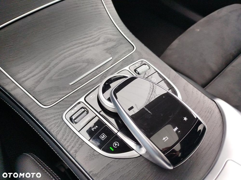 Mercedes-Benz GLC - 15