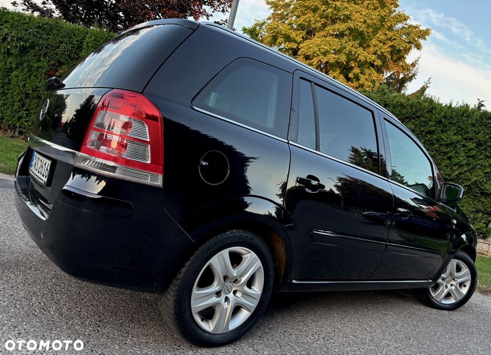 Opel Zafira - 16