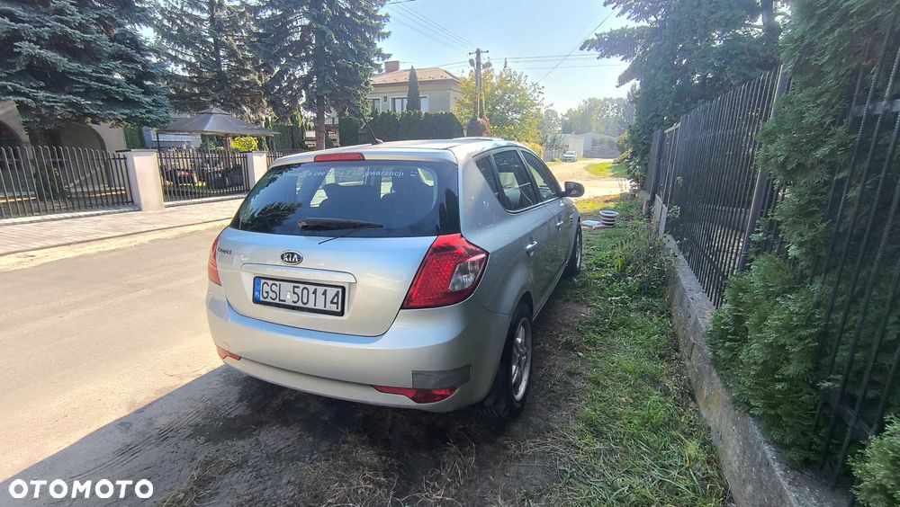 Kia Ceed - 5
