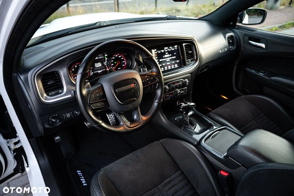 Dodge Charger 5.7 R/T Daytona - 13