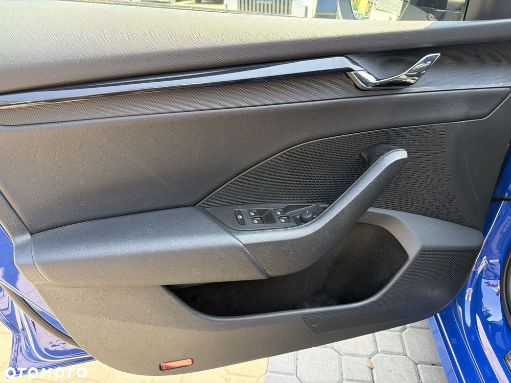 Skoda Octavia 2.0 TDI Sportline DSG - 12