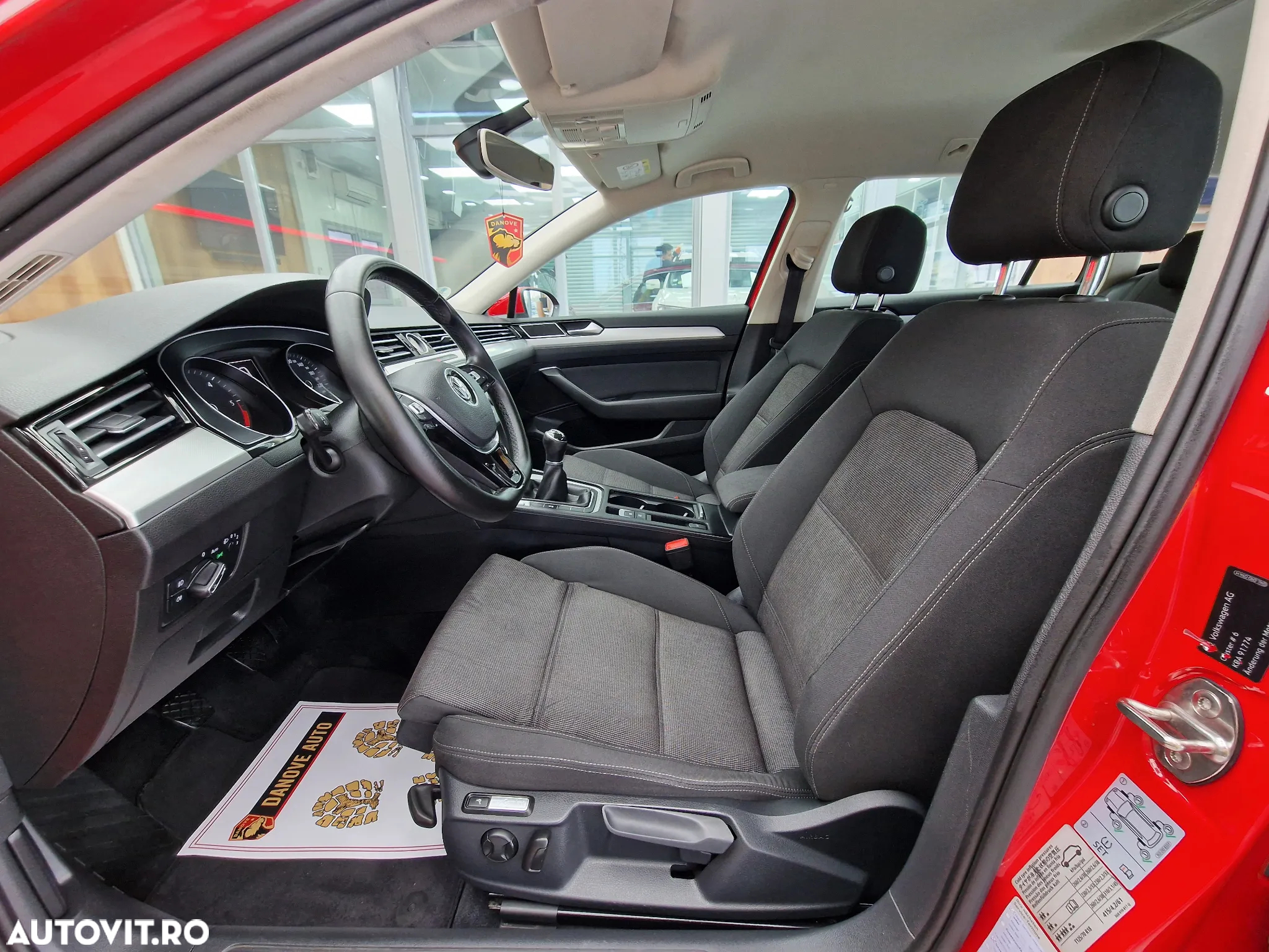Volkswagen Passat Variant 2.0 TDI (BlueMotion Technology) Comfortline - 6