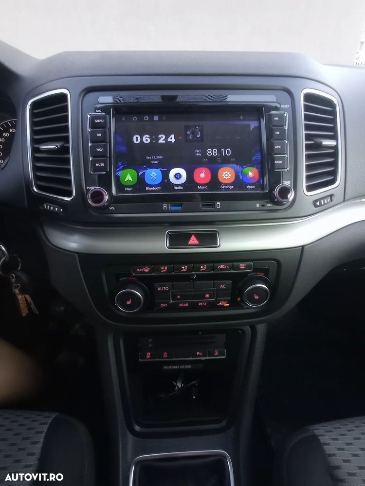 Volkswagen Sharan 2.0 TDI 4MOTION BlueMotion Technology Comfortline - 16