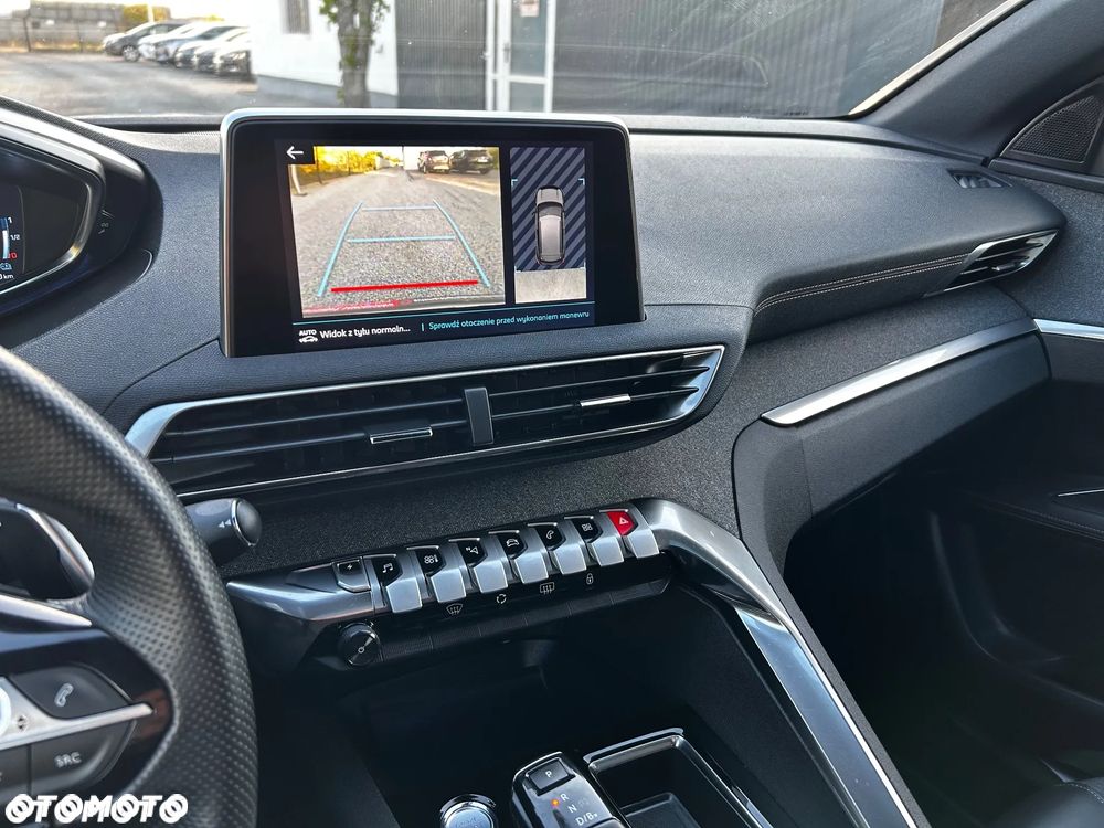 Peugeot 3008 1.6 PureTech HYbrid4 GT Line S&S EAT8 - 30