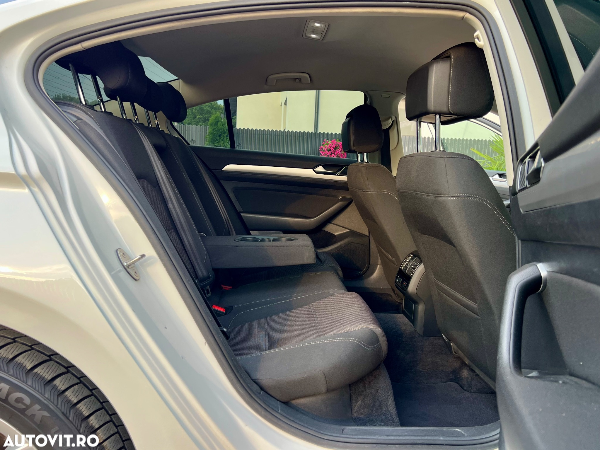 Volkswagen Passat 1.6 TDI (BlueMotion Technology) DSG Comfortline - 7