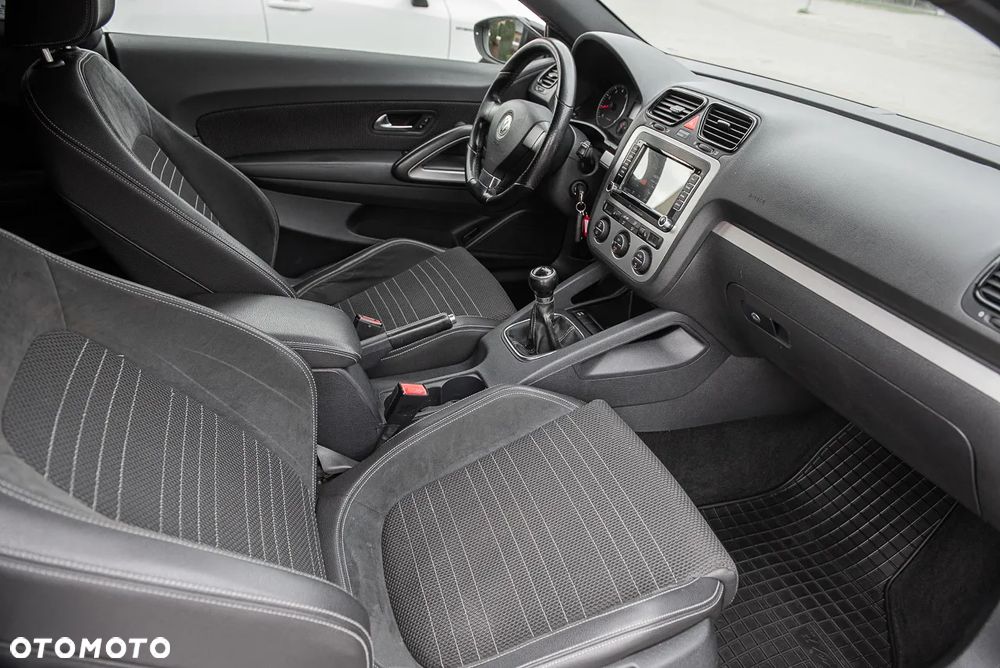 Volkswagen Scirocco - 24