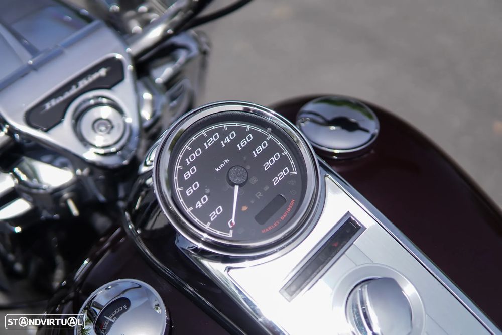 Harley-Davidson Road King Classic - 14