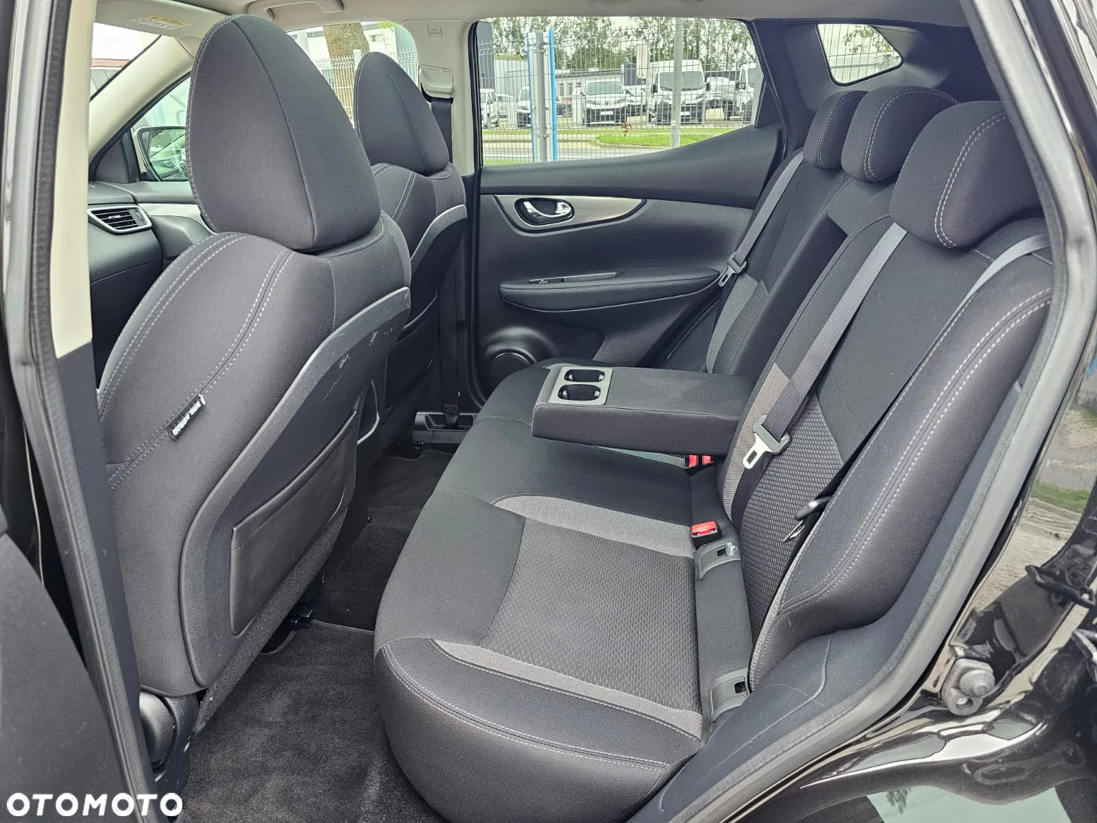 Nissan Qashqai 1.3 DIG-T TEKNA - 13