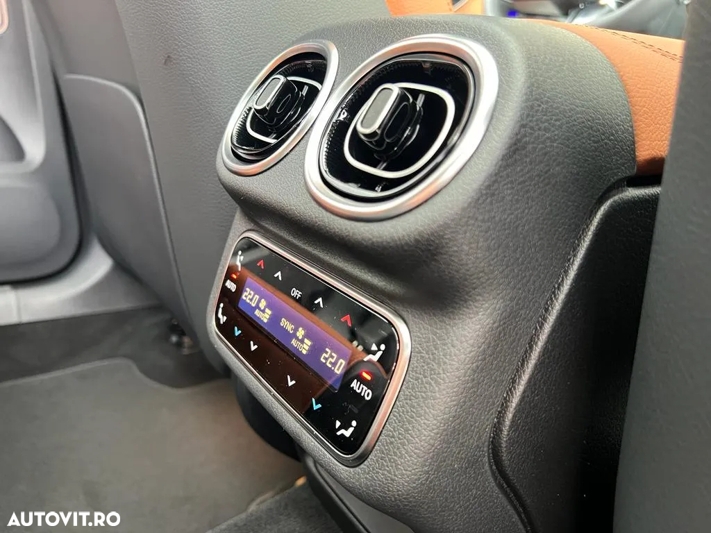 Mercedes-Benz GLC 300 de 4MATIC - 9