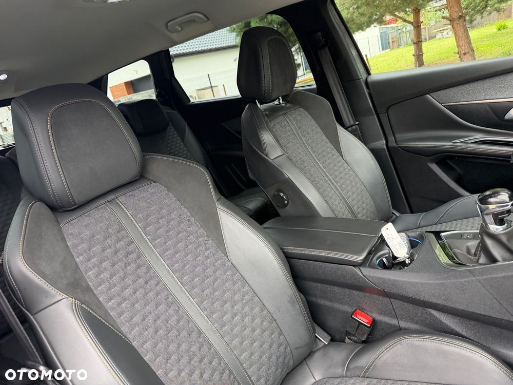 Peugeot 5008 1.5 BlueHDi Road Trip S&S - 29