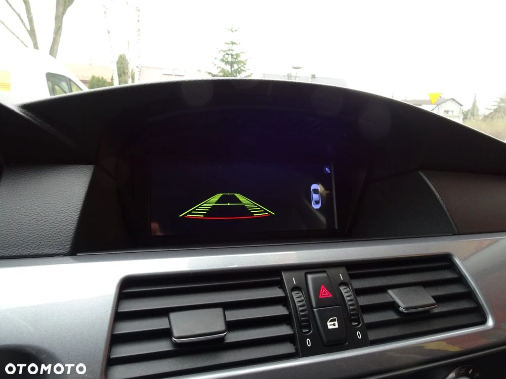 BMW Seria 5 520d Touring Edition Exclusive - 27