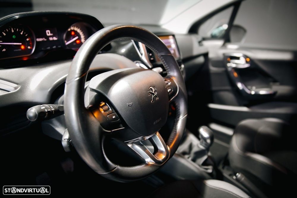 Peugeot 208 1.6 BlueHDi Style - 8