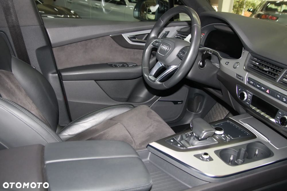 Audi Q7 - 18