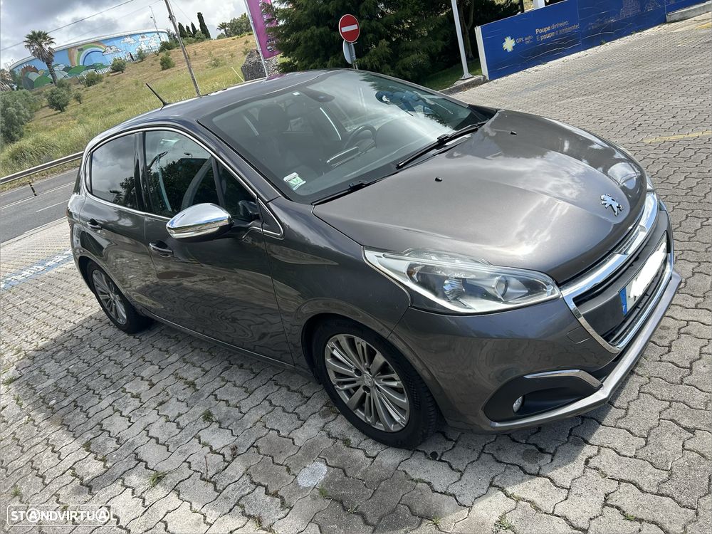 Peugeot 208 PureTech 110 Stop & Start Allure - 1