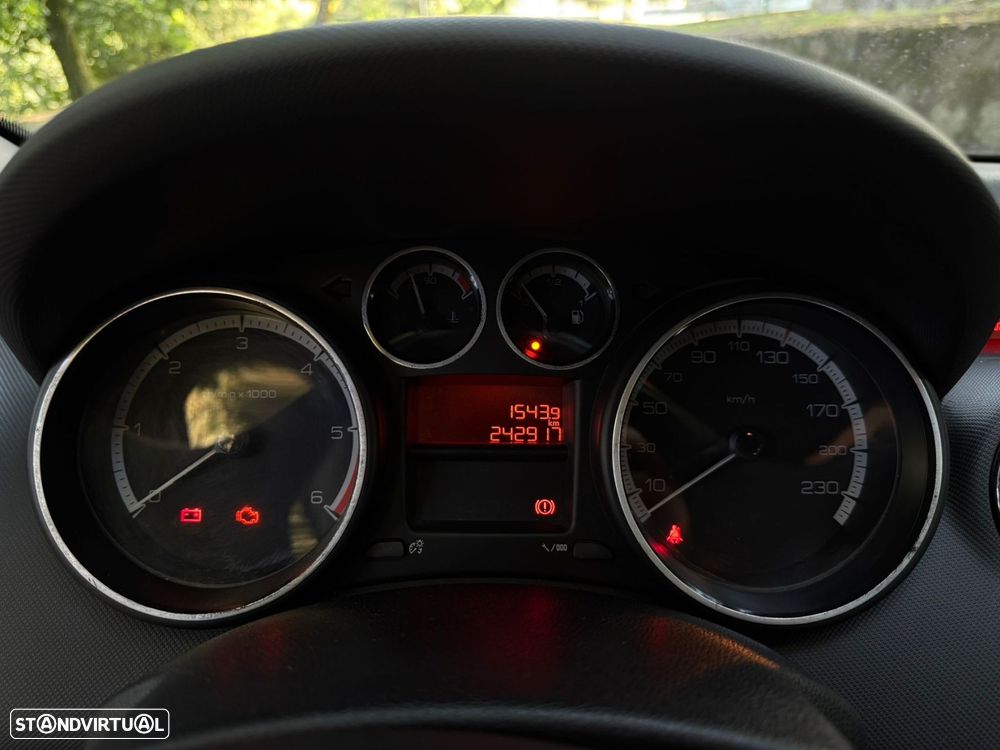 Peugeot 308 1.6 HDi Executive - 22