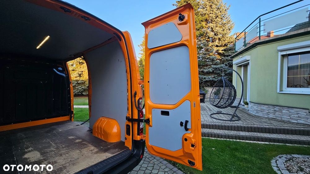 Renault MASTER 2,3DCI L2H2 Średni 130 KM - 32