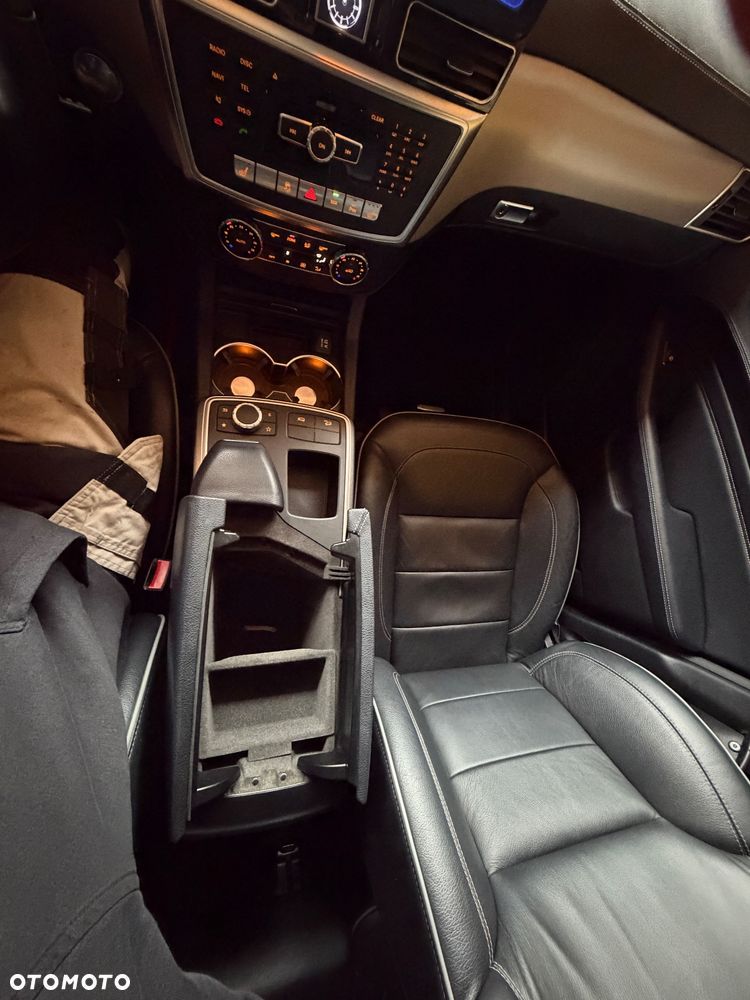 Mercedes-Benz ML 350 BlueTEC 4-Matic - 40