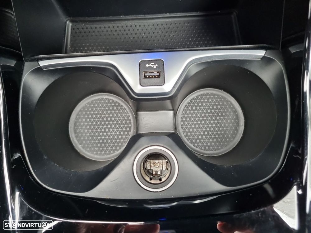 BMW 116 d Pack Desportivo M Auto - 28