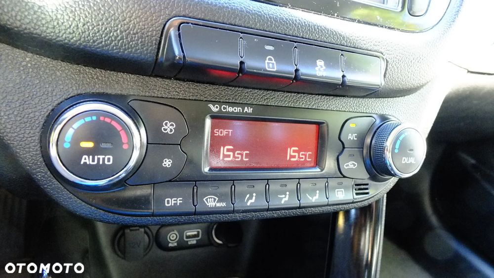 Kia Ceed - 31