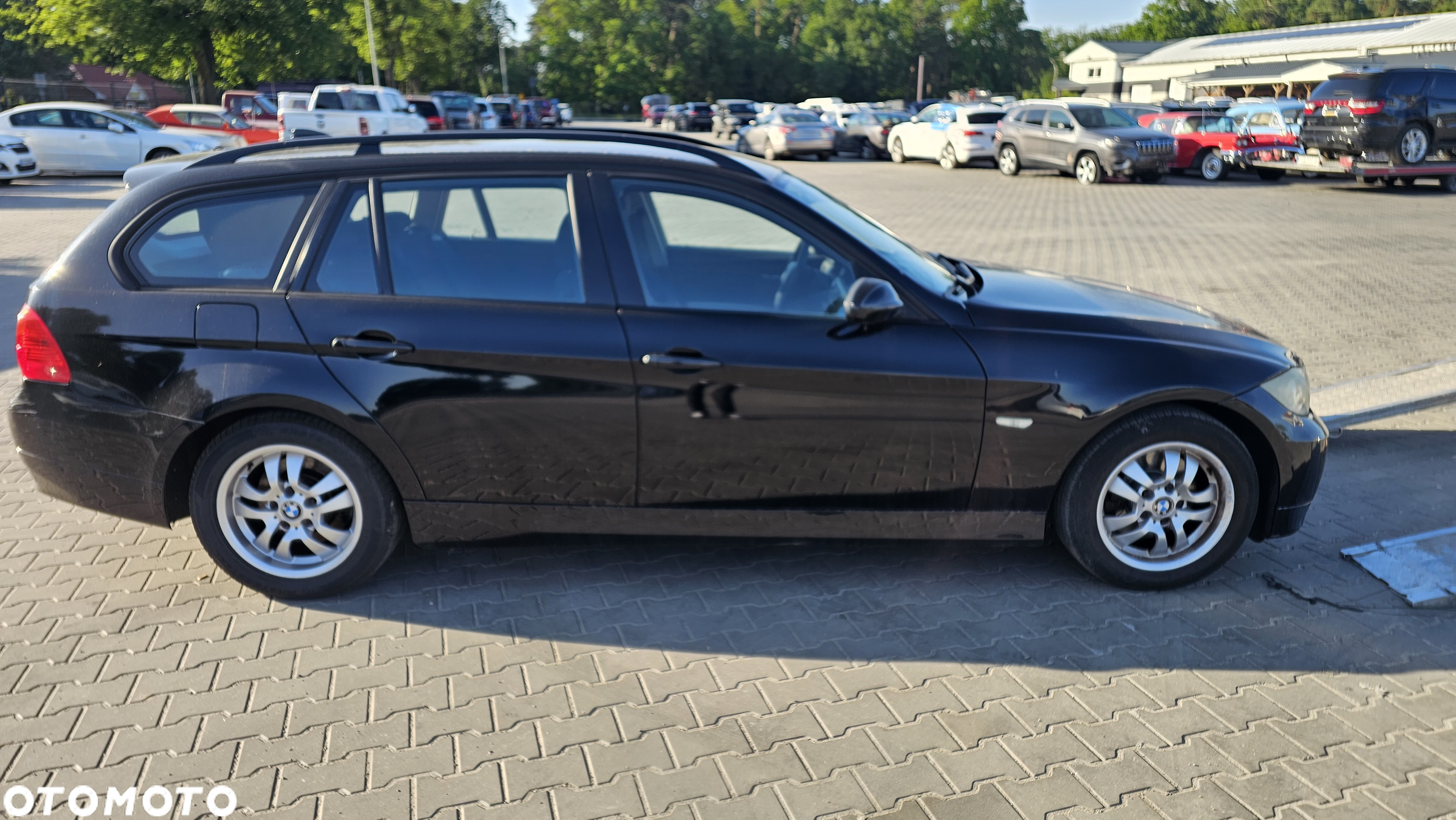 BMW Seria 3 318d DPF Touring - 6