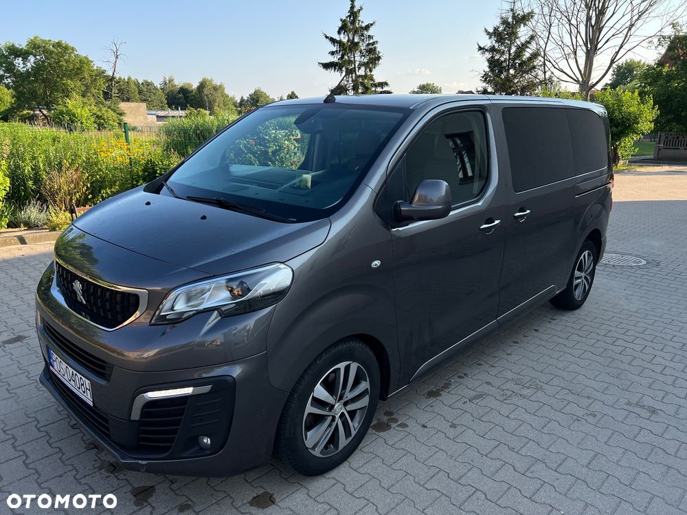 Peugeot Traveller - 1
