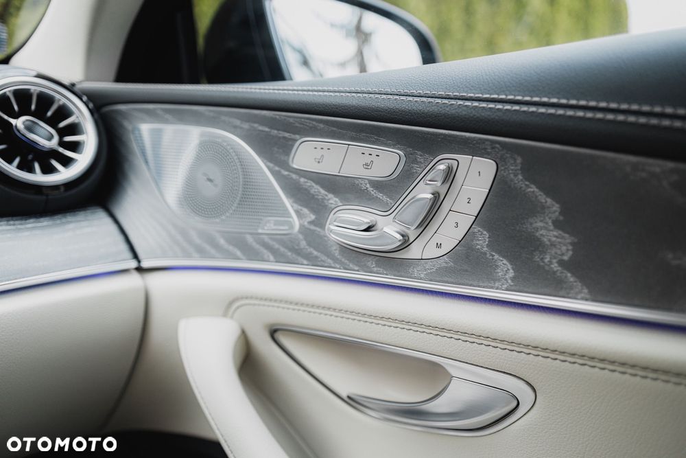 Mercedes-Benz CLS - 36