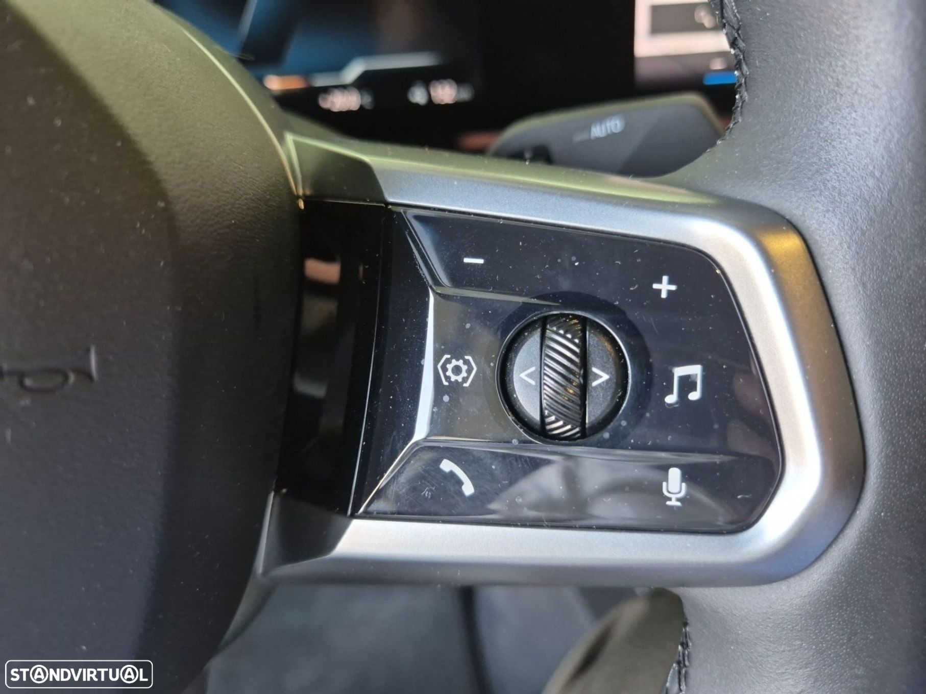 BMW i5 eDrive40 Pack Desportivo M - 16