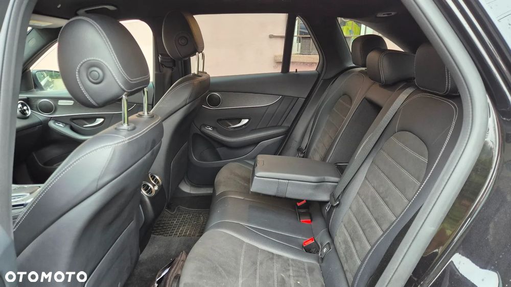 Mercedes-Benz GLC 220 d 4Matic 9G-TRONIC AMG Line Plus - 10