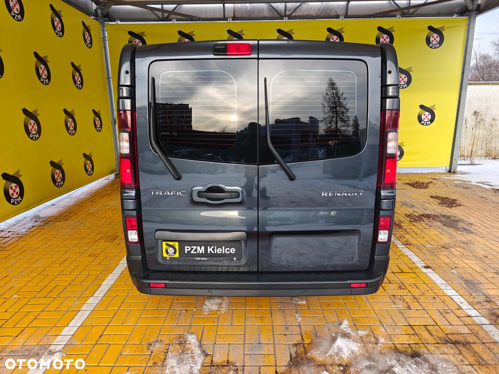 Renault Trafic - 12