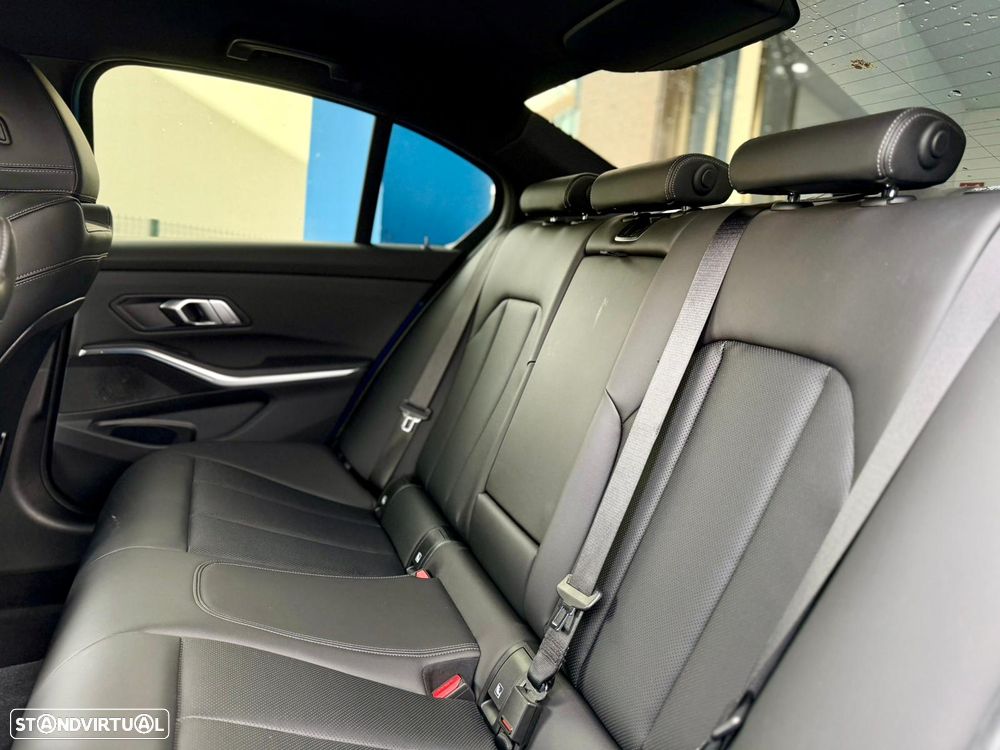 BMW 320 e Pack M Auto - 14