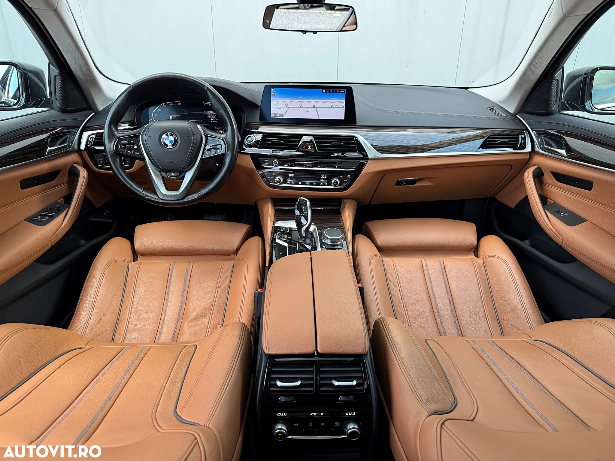 BMW Seria 5 520d xDrive Aut. Luxury Line - 7