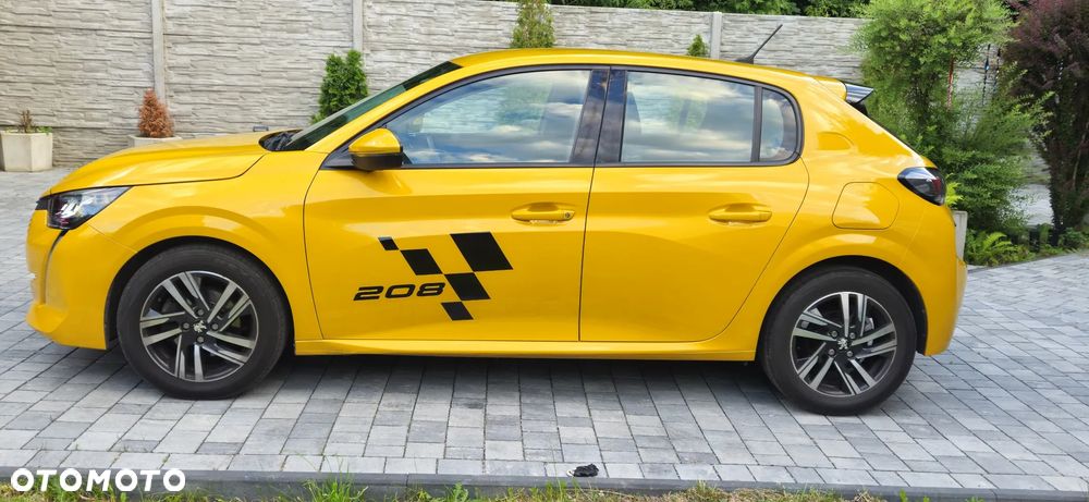 Peugeot 208 PureTech 100 Allure - 21