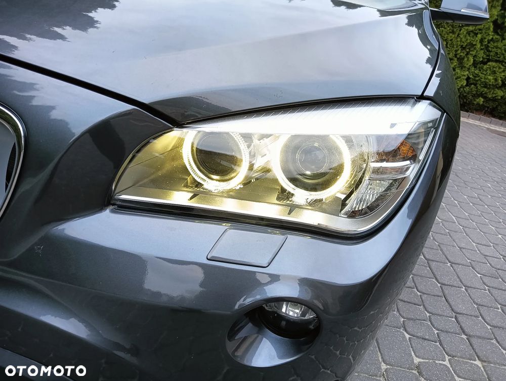 BMW X1 xDrive18d xLine - 32
