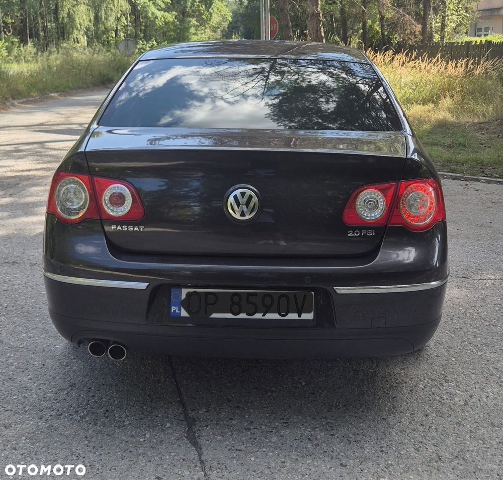 Volkswagen Passat - 3