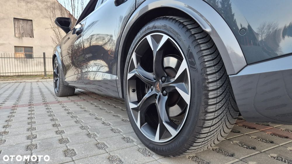 Cupra Formentor VZ 2.0 TSI 4Drive DSG Tribe Edition - 33