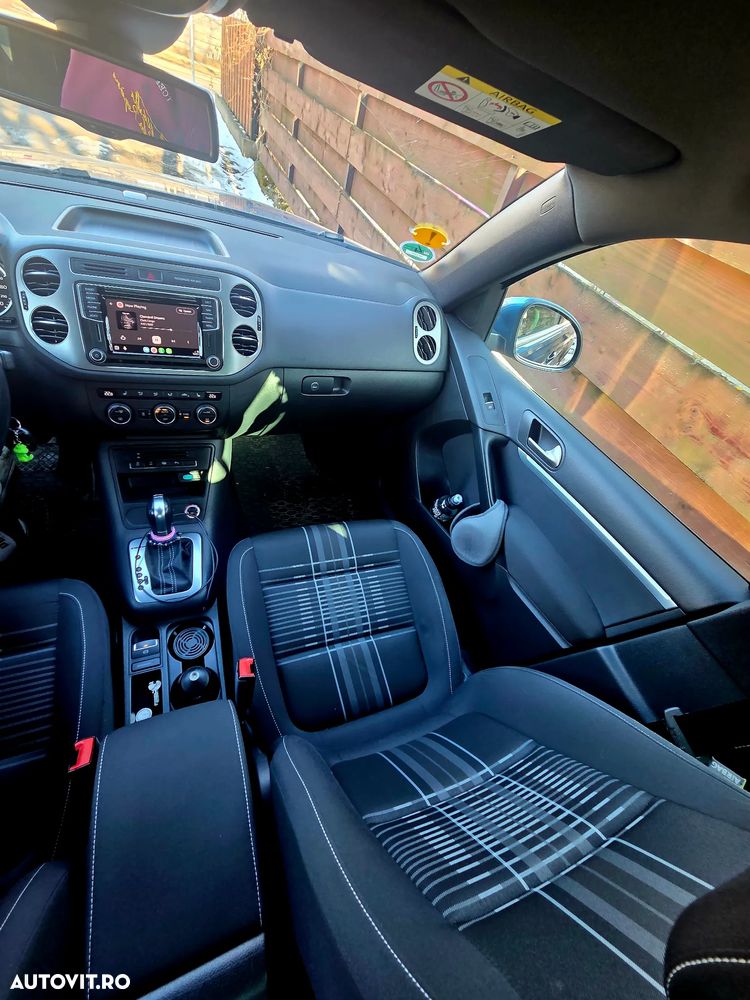 Volkswagen Tiguan 2.0 TDI SCR 4MOTION BlueMotion Technology DSG Lounge Sport & Style - 6