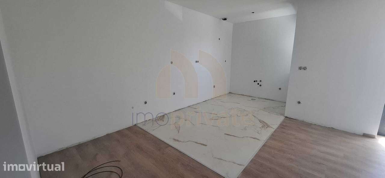 Apartamento T2 NOVO no Centro de Barrosas - Grande imagem: 4/17