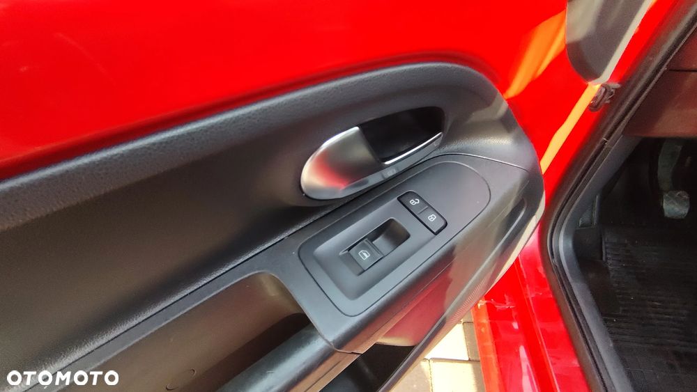 Volkswagen up! - 29