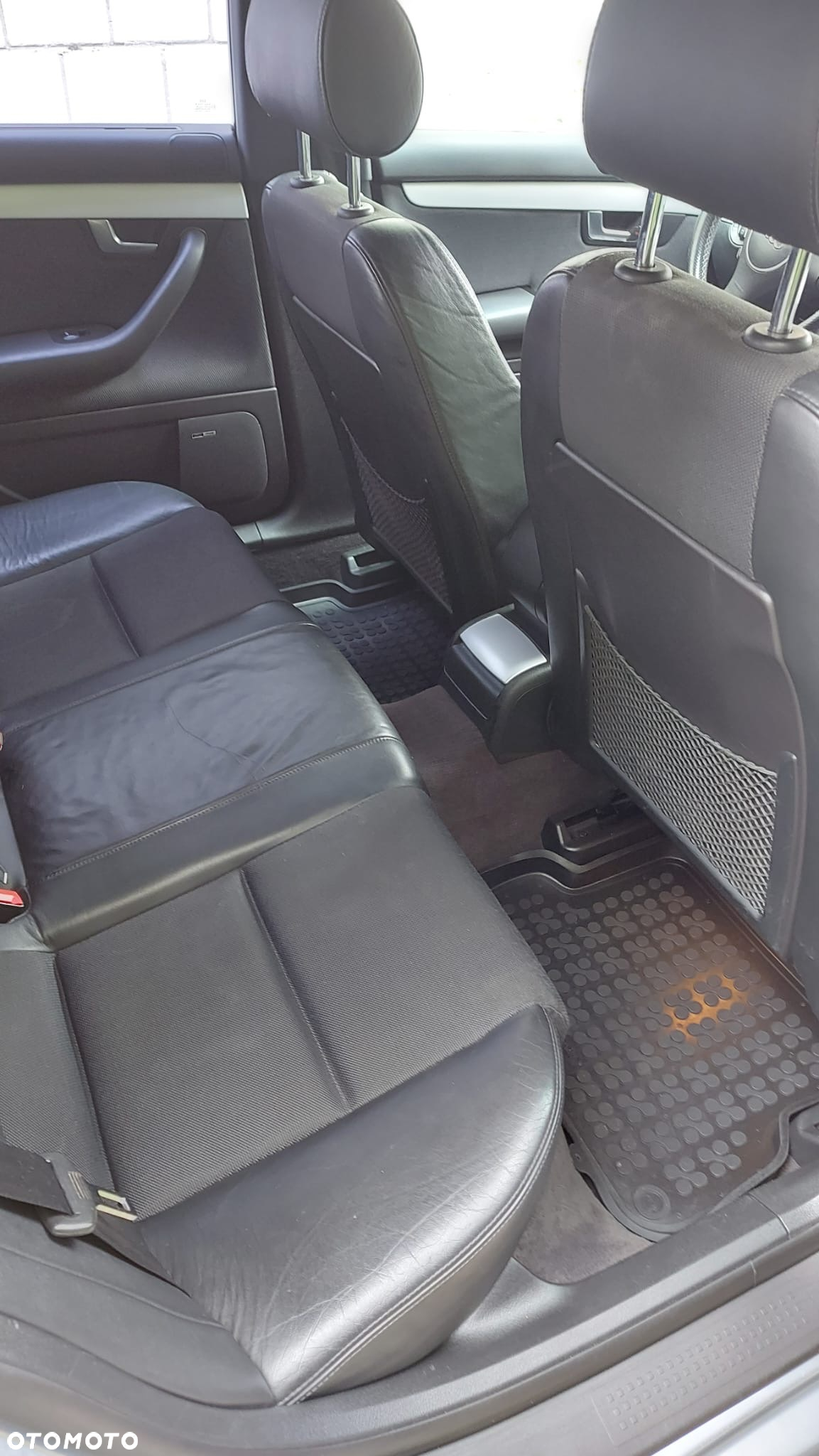Audi A4 Avant 2.4 - 6