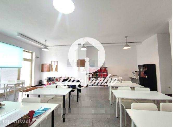 Espaço comercial à venda em Leça do Balio - Grande imagem: 3/9