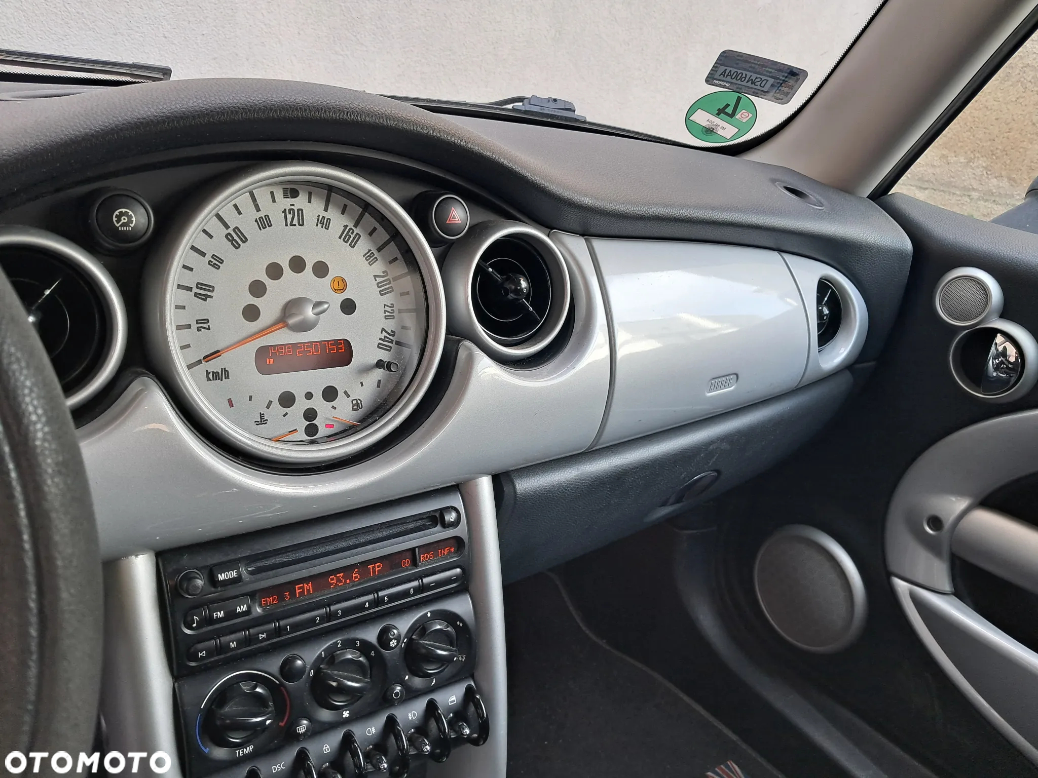 MINI ONE Standard - 4