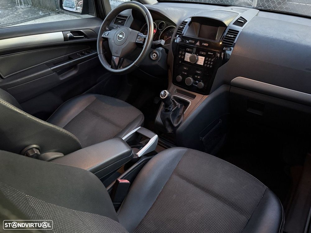 Opel Zafira 1.7 CDTI ecoFLEX — fotografia 5