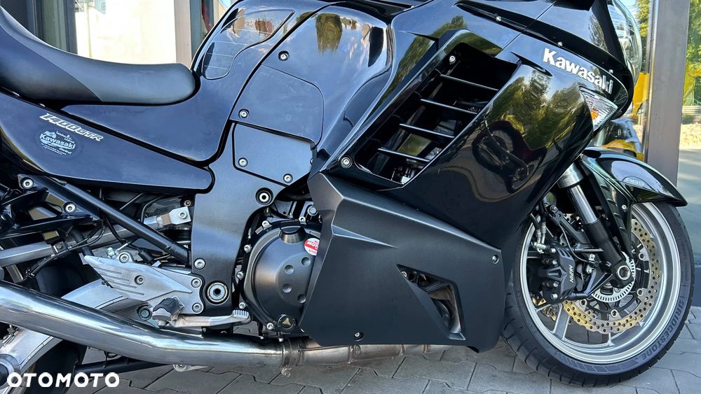 Kawasaki GTR - 11